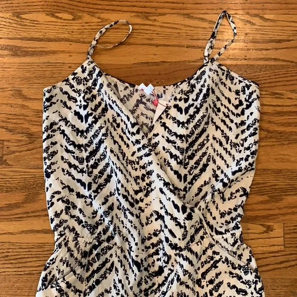 Parker Silk Jumpsuit Size Medium NWT - Picture 2 of 6